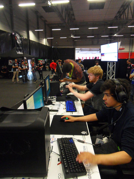 File:Funs at Gamer's Assembly 2017.jpeg