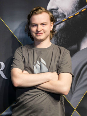 TviQ at DreamHack Winter 2015.jpg