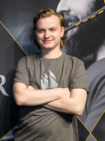 File:TviQ at DreamHack Winter 2015.jpg