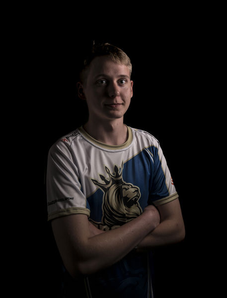 File:AMS at DreamHack Summer 2016.jpg